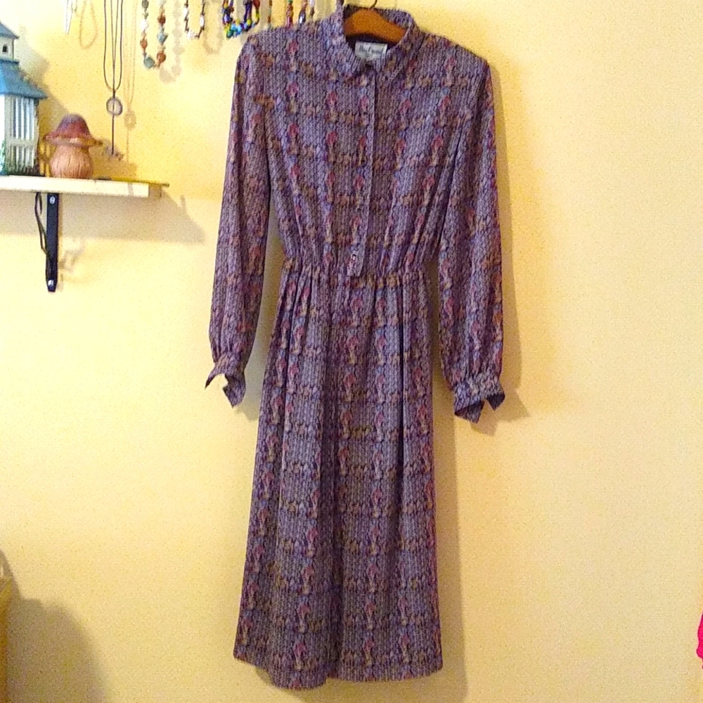 70s Chic Miss Onward Dress